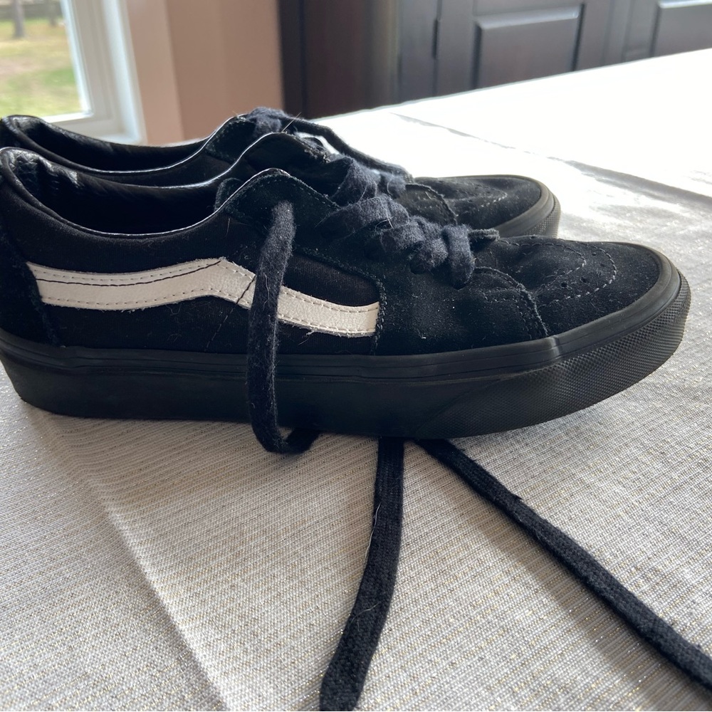 Vans Sneaker: youth 5/women’s 6.5